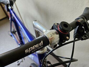 Silniční kolo FORT - 8