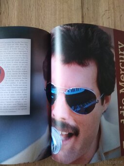 Queen, Freddie Mercury - vzácné knihy - 8