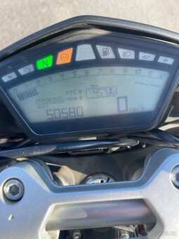 Ducati Hypermotard 821 - 8