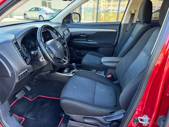 Mitsubishi Outlander 2.3Di-D 110kW 4x4 Automat - 8