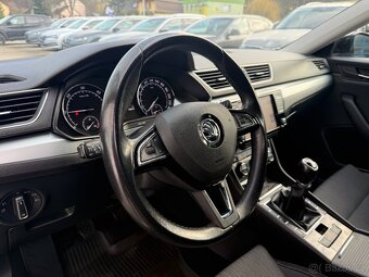 Škoda SUPERB 2.0 TDi 4x4 MANUÁL NAVI SENZORY TEMPOMAT - 8