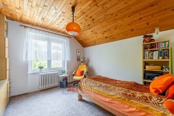 Prodej rodinného domu s dvěma bytovými jednotkami 3+1, 280 m - 8