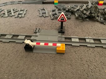 LegoDuplo (různé kostky,nábytek,figurky) 16kg - 8