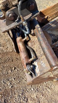 Hitachi U38 zaxis - 8