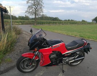 Kawasaki GPZ 750 R, rok 1985, najeto 43168 Km, krásný stav. - 8