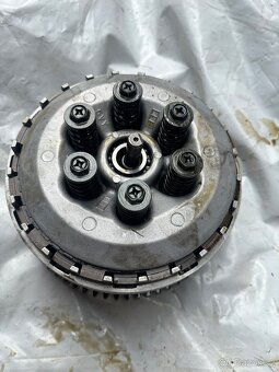 Spojka na Yamaha R1 04-06 Rn12 - 8