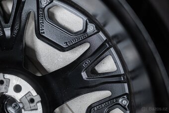 ORIGINÁLNÍ ALU KOLA BMW iX 275/40 R22 + LETNÍ PNEU - 8