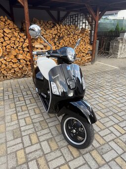 Piaggio Vespa GTS 300 - 8