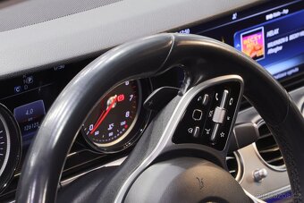 Mercedes-Benz E200 2.0 135kW - otevřeno celý víkend do 20:00 - 8