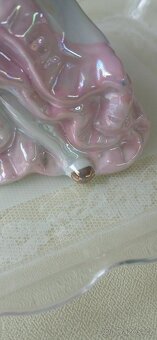 Porcelánová soška ,,B" - 8