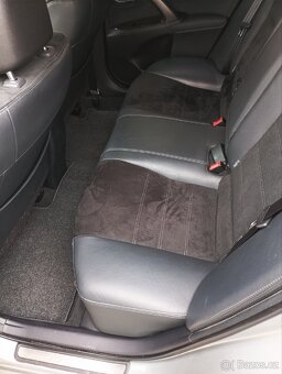 Toyota Avensis 2.0 nafta. - 8