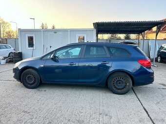 Opel Astra J kombi, najeto 126.908 km, 2 sady kol - 8