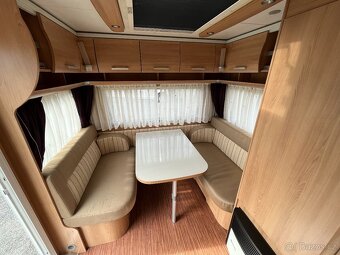 Karavan TEC Travel King 490, předstan, královská postel - 8