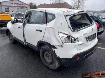 Nissan Qashqai 2010 2,0DCi 110kW havar. DILY z AUTA - 8
