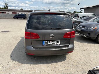 Vw touran 2.0 125kw highline - 8
