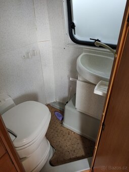 Obytná dodávka Peugeot Boxer 2.5TD - 8