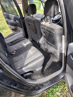 Renault Scénic - automat - 2.0 benzín - 8