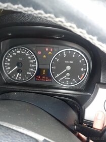 Bmw e90 320i - 8