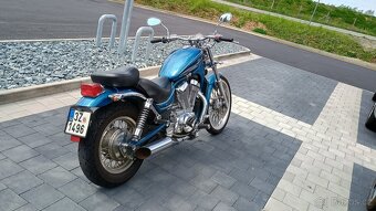 Suzuki VS 800 Intruder - 8