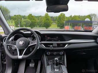 Prodám Alfa Romeo Stelvio Q4 - 8