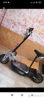 2x koloběžka nitro scooter,4x Baterie,1x Nabíječka - 8
