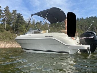 Quicksilver Activ Cabin 470, Mercury 60, koupací plata - 8