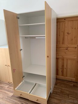 Prodám šatní skříně - 8