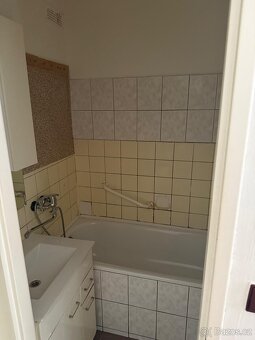 Pronajem bytu 3+1 v Unicove ulice Nerudova ve 2NP - 8