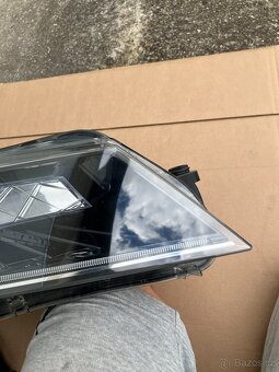 xenon xenon svetlo skoda superb iii 3 pravy B - 8