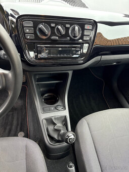 VW Up 1,0 - 8