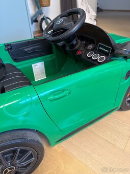 Dětské elektrické autíčko Mercedes - 8