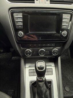 Škoda Octavia 3 - 8