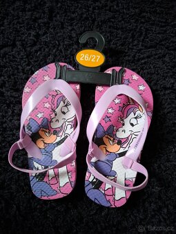 Žabky a crocsy - 8