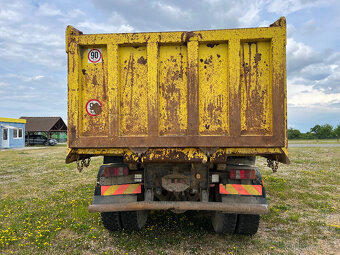 SKLOPKA TATRA T 815 TERRNO S1 6x6, R.V. 2001 - 8