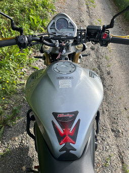 Honda CB600F Hornet - 8