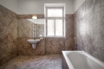 3kk Komunardů 24, Holešovice - 8