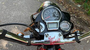 Royal Enfield Classic 350 - 8
