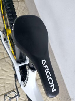 Downhill kolo Canyon Sender CF 9.0 Team Carbon 2018 27.5" - 8