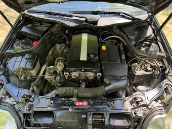 mercedes benz c203 - 8