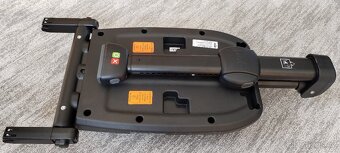 Autosedačka Joie + ISOfix základna - 8