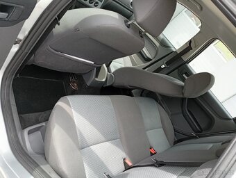 Prodám Ford Focus 1.6 combi - 8