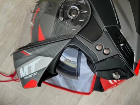 Výklopná přilba MT - 8