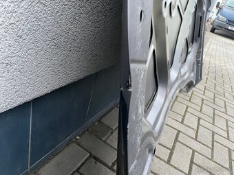 Prodám přední kapotu VW Passat CC r.v. 2009 - 8