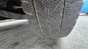 Prodám IVECO DAILY 35S16 skříň - 8 palet - 8