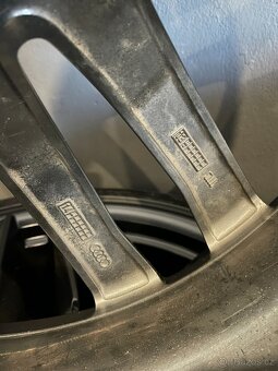 Originální alu Audi RS 6 21" + pneu 285/35R21 - 8