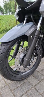 Yamaha X-max ABS 125 - 8