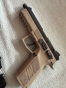 WE Masada ACR GBB blowback a ASG CZ P-09 Blowback - 8
