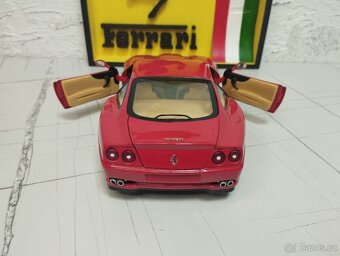 Ferrari 550 Maranello 1/18 Hot Wheels - 8