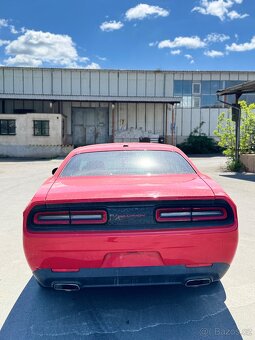 Dodge Challenger, 3.6 V6 227KW na přihlášení USA Ojeté, 2/20 - 8