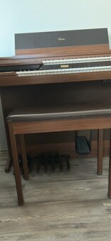 Varhany Yamaha - 8